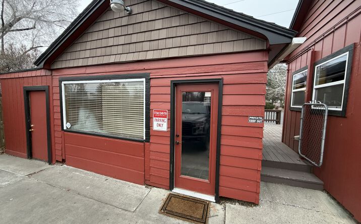 Pictures of Office, Special Purpose property located at 1427 SW Highland Ave, Redmond, OR 97756 for lease - image #1