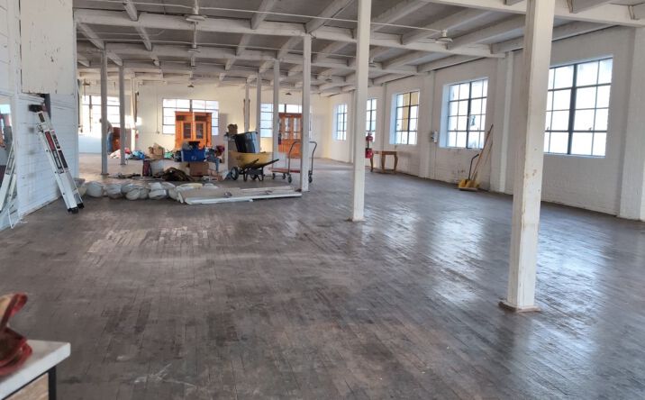 Pictures of Industrial property located at 411 N Park Ave, Burlington, NC 27217 for lease - image #1