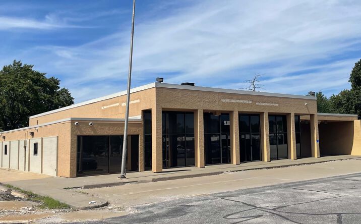 Pictures of Retail property located at 9300 Blue Ridge Blvd, Kansas City, MO 64138 for lease - image #1