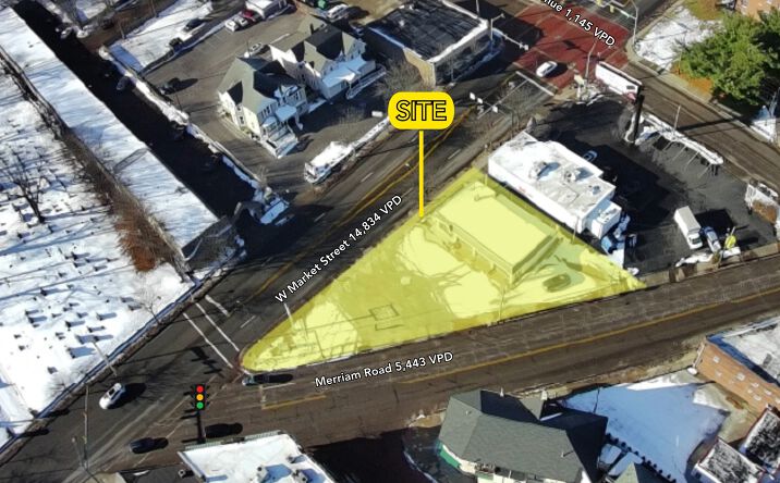 Pictures of Retail property located at 569 W Market St, Akron, OH 44303 for lease - image #1