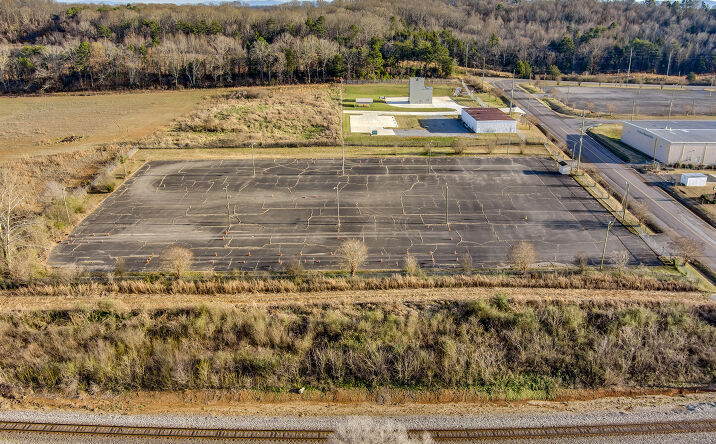 Pictures of Land property located at 2111 Redfern Dr, Athens, TN 37303 for lease - image #1