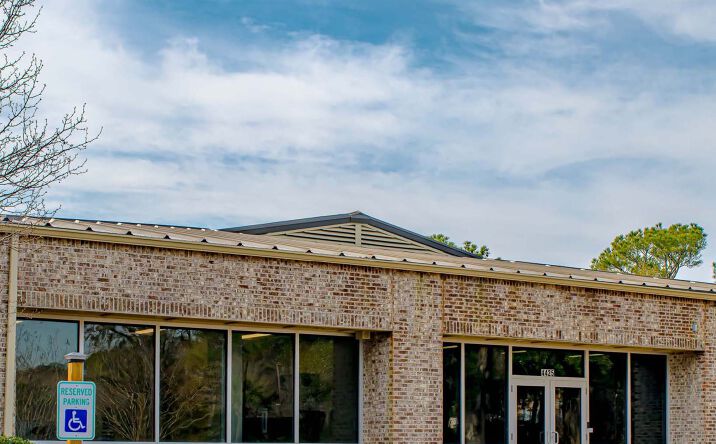 Pictures of Office property located at 4425 Belle Oak Dr, North Charleston, SC 29405 for lease - image #1