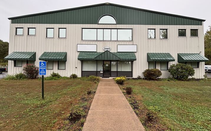 Pictures of Office property located at 280 Schoolhouse Rd, Cheshire, CT 06410 for lease - image #1