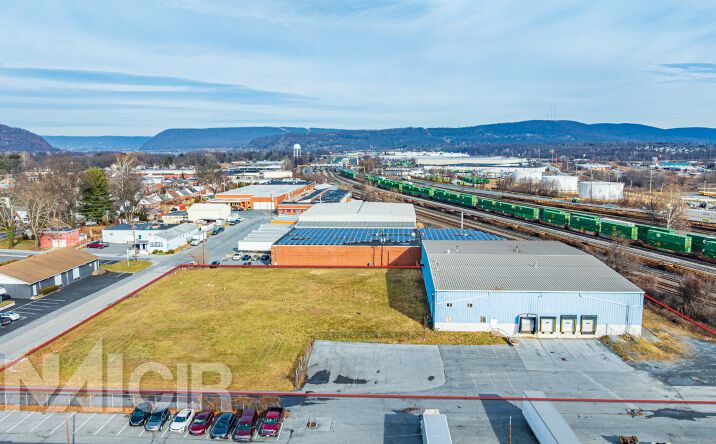 Pictures of Industrial property located at 3001 N 7th St, Harrisburg, PA 17110 for lease - image #1
