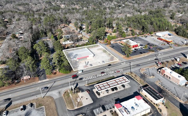 Pictures of Retail, Restaurant property located at 400 Russell Pkwy, Warner Robins, GA 31088 for lease - image #1
