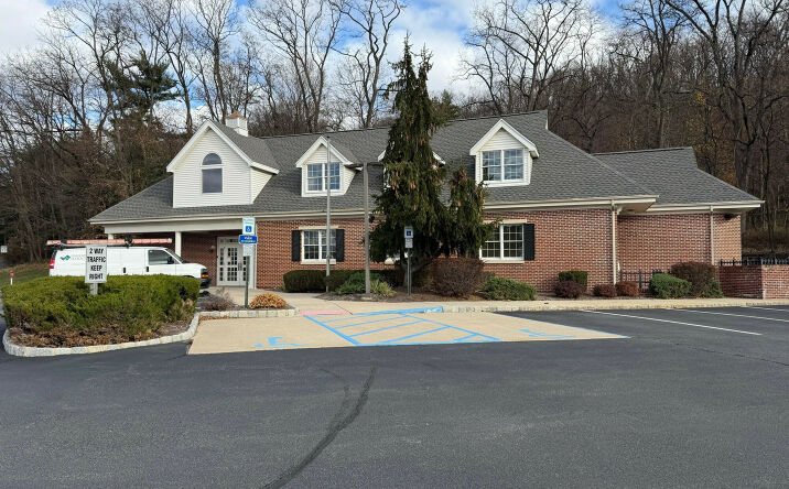 Pictures of Retail property located at 1921 Washington Valley Rd, Bridgewater, NJ 08836 for lease - image #1