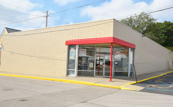 Pictures of Retail, Restaurant property located at 1017 E Morris St, Indianapolis, IN 46203 for lease - image #1