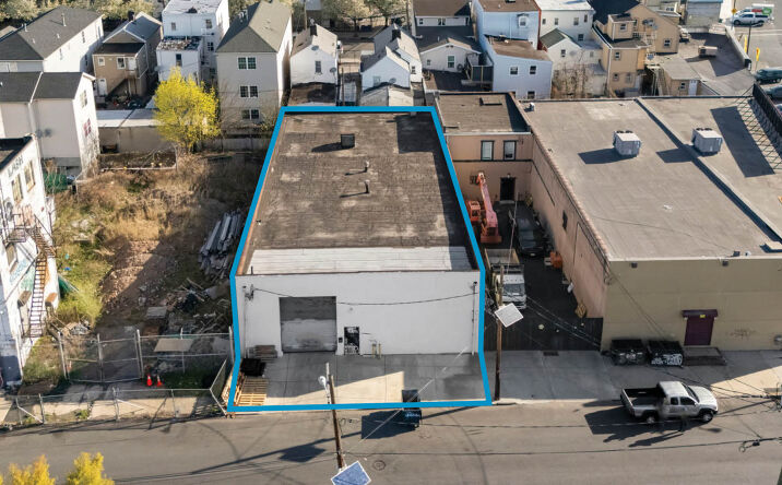 Pictures of Industrial property located at 94-96 Parkhurst St, Newark, NJ 07114 for lease - image #1