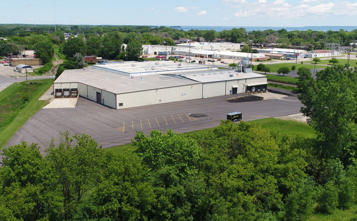 Pictures of Industrial property located at 413 E Murdock Ave, Oshkosh, WI 54901 for lease - image #1