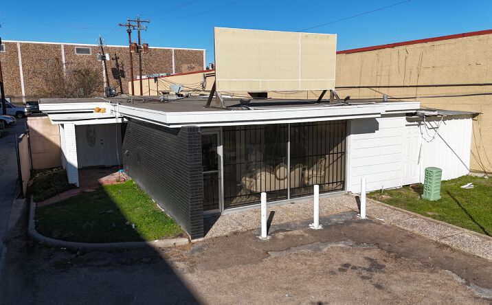 Pictures of Office property located at 10932 Katy Fwy, Houston, TX 77043 for lease - image #1