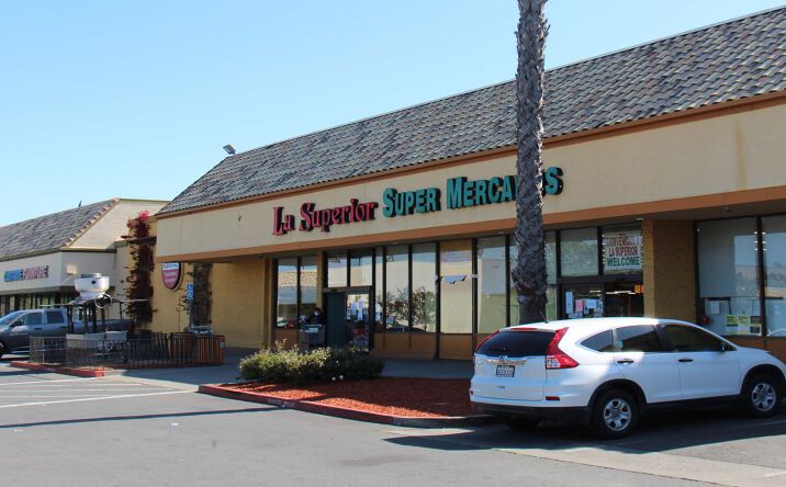 Pictures of Retail property located at 2931 Railroad Ave, Pittsburg, CA 94565 for lease - image #1