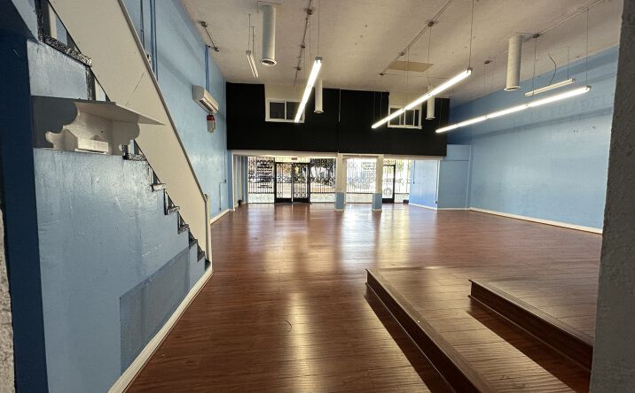 Pictures of Retail property located at 5964 Vermont Ave, Los Angeles, CA 90044 for lease - image #1