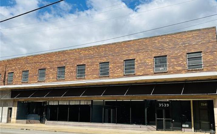 Pictures of Retail, Office property located at 3539 Main St, Weirton, WV 26062 for lease - image #1