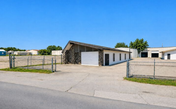 Pictures of Industrial property located at 11641 Denton Drive, Dallas, TX 75229 for lease - image #1
