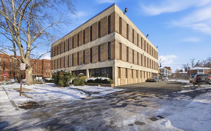 Pictures of Office property located at 99 Morris Ave, Springfield, NJ 07081 for lease - image #1