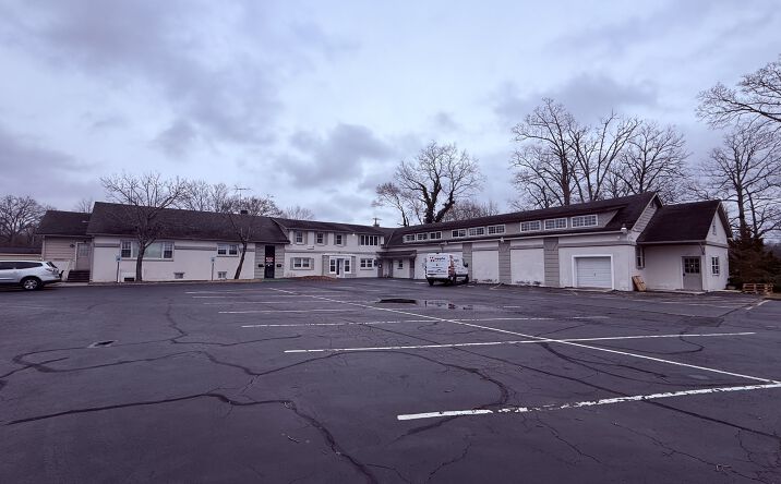Pictures of Retail, Office, Special Purpose property located at 1315 Harding Hwy, Buena Vista Township, NJ 08350 for lease - image #1