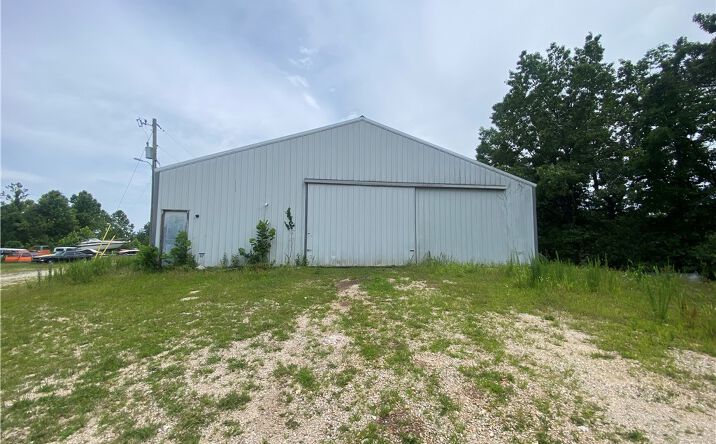 Pictures of Industrial, Office property located at 204 STATE RD TT 2, Sunrise Beach, MO 65079 for lease - image #1