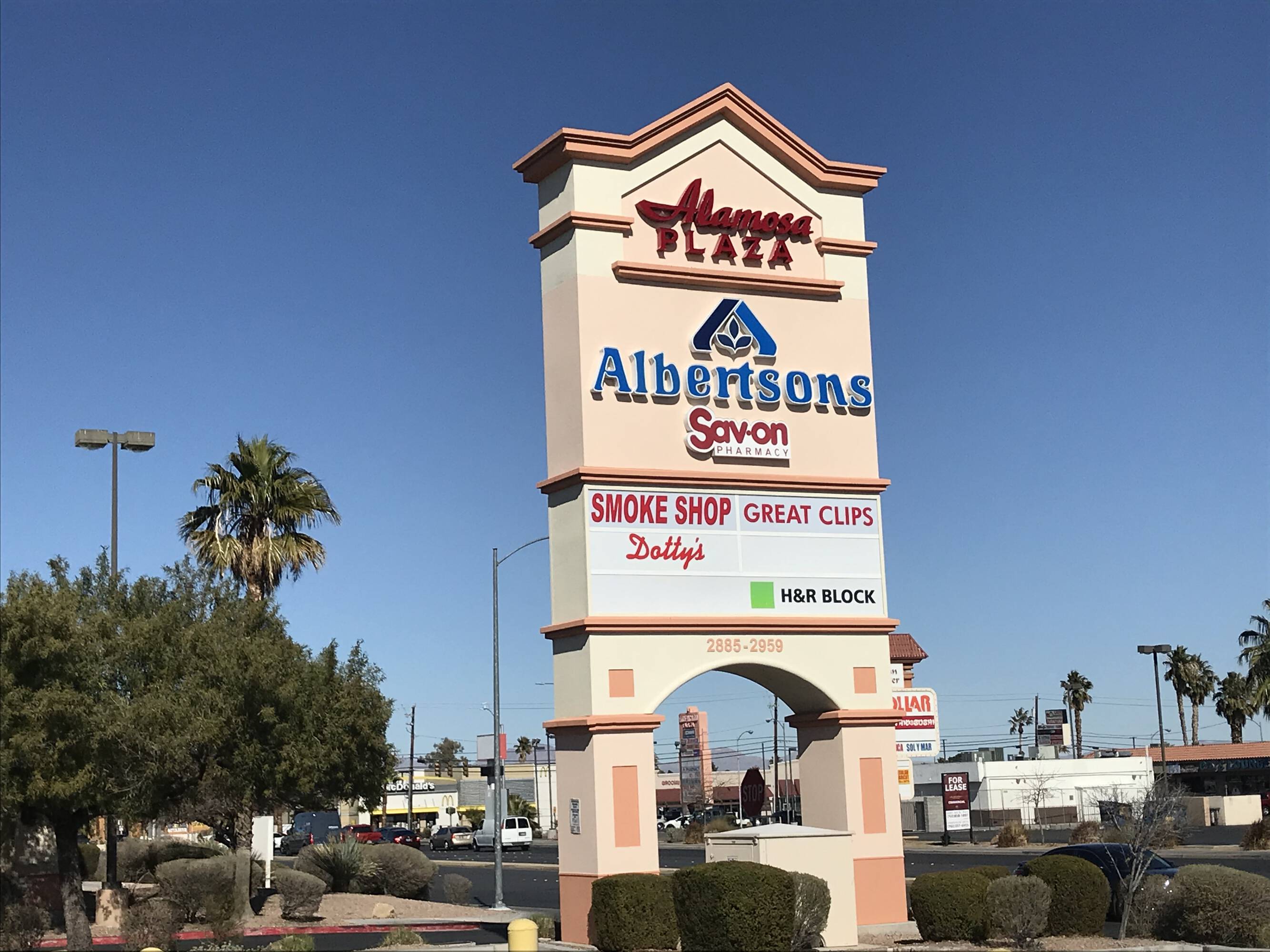 2833 2949 E Desert Inn Rd, Las Vegas, NV 89121