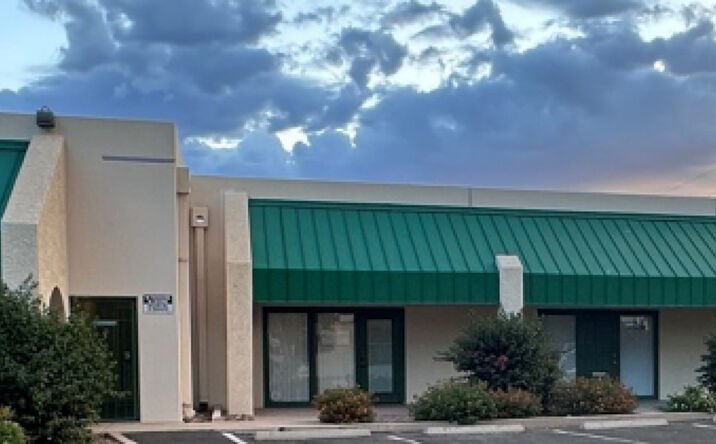 Pictures of Office property located at 1955 W. Grant Road, Tucson, AZ 85745 for lease - image #1