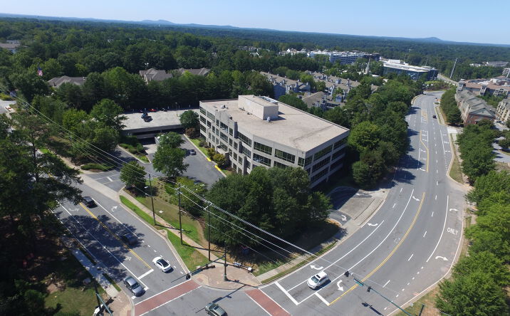 Pictures of Office property located at 800 Mount Vernon Hwy, Sandy Springs, GA 30328 for lease - image #1