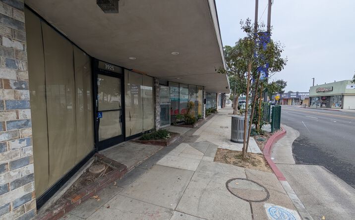 Pictures of Retail, Office property located at 3925 Tweedy Blvd, South Gate, CA 90280 for lease - image #1