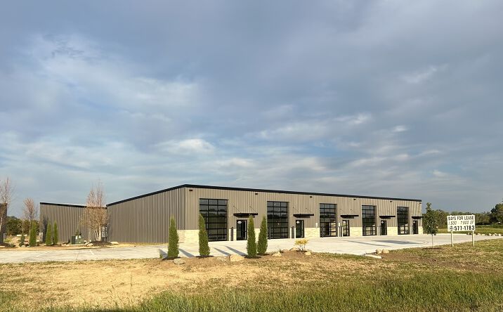 Pictures of Industrial, Retail, Office property located at 23911 Southwest St., Waterloo, NE 68069 for lease - image #1
