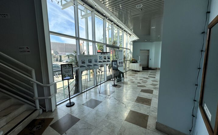 Pictures of Special Purpose, Office property located at 1800 N Western Ave, Los Angeles, CA 90027 for lease - image #1