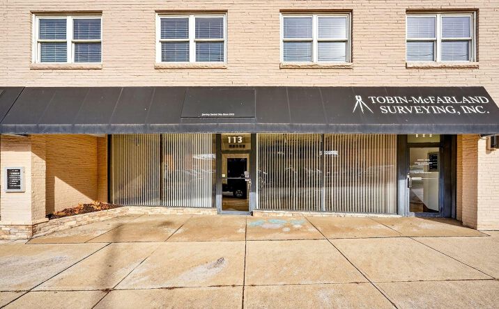 Pictures of Office property located at 113 W Wheeling Street, Lancaster, OH 43130 for lease - image #1