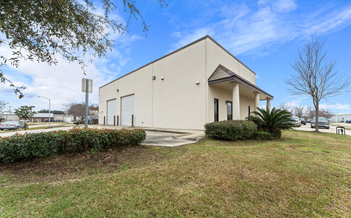 Pictures of Industrial property located at 6768 Complex Dr, Baton Rouge, LA 70809 for lease - image #1