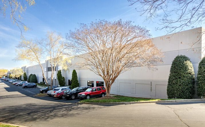 Pictures of Industrial property located at 5808 Long Creek Park Dr, Charlotte, NC 28269 for lease - image #1