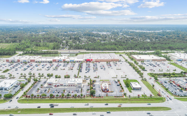 Pictures of Retail property located at 1335 Western Blvd, Jacksonville, NC 28546 for lease - image #1