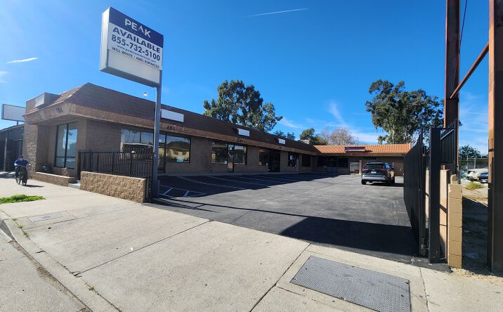 Pictures of Retail, Office property located at 6511 Lankershim Blvd, Los Angeles, CA 91606 for lease - image #1