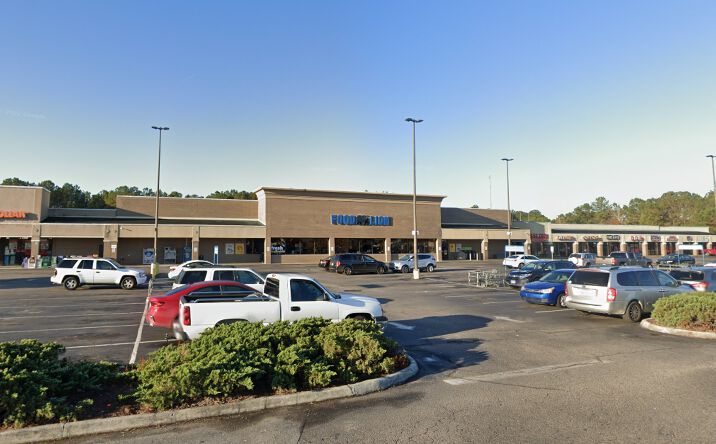 Pictures of Retail property located at 2290 US-501, Conway, SC 29526 for lease - image #1
