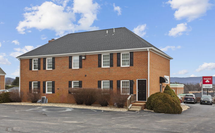 Pictures of Office property located at 20 Stoneridge Dr, Waynesboro, VA 22980 for lease - image #1
