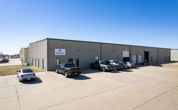 Pictures of Industrial, Office property located at 2559 S Sheridan St, Wichita, KS 67217 for lease - image #1
