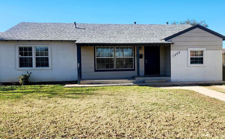 Pictures of Land property located at 1305 N Colorado St, Midland, TX 79701 for lease - image #1