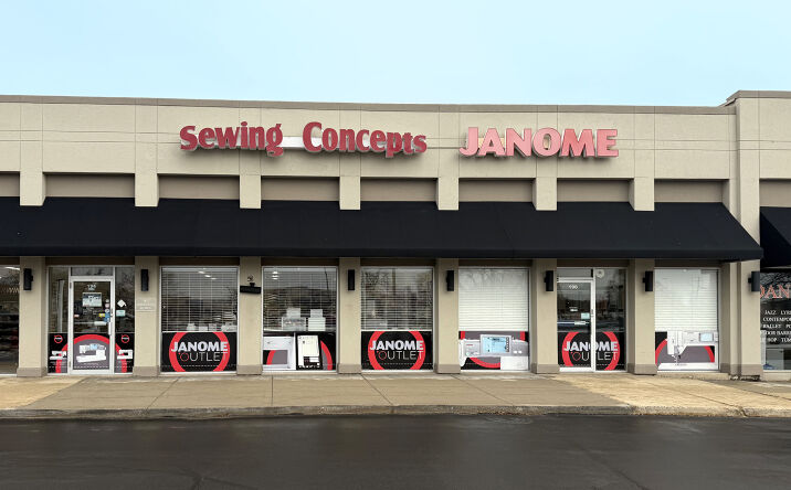 Pictures of Retail property located at 194 S Western Ave, Carpentersville, IL 60110 for lease - image #1