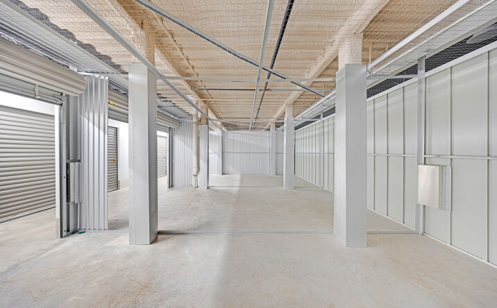 Pictures of Industrial property located at 650 NW 30th St, Miami, FL 33127 for lease - image #1