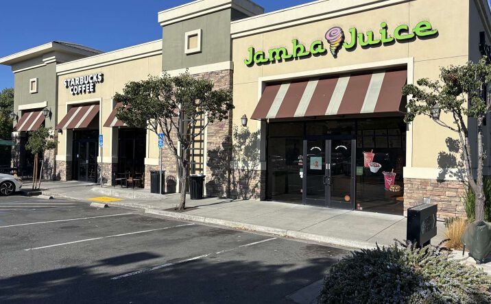 Pictures of Retail, Restaurant property located at 5055 Napa Junction Rd, American Canyon, CA 94503 for lease - image #1