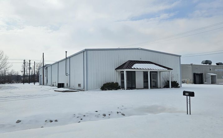 Pictures of Industrial property located at 3046 Ohio Dr, Henderson, KY 42420 for lease - image #1