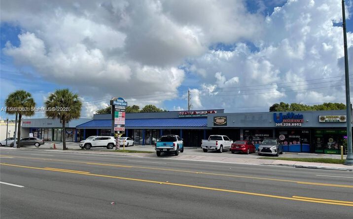 Pictures of Retail property located at 4757 SW 8th St # 4747, Miami, FL 33134 for lease - image #1