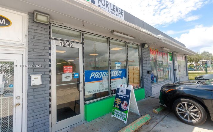 Pictures of Retail, Office property located at 13649 W Dixie Hwy, North Miami, FL 33161 for lease - image #1