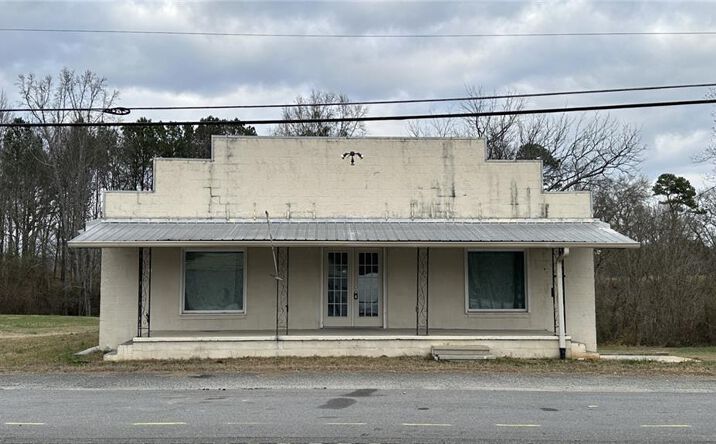 Pictures of Special Purpose, Office, Retail property located at 6690 Dahlonega Highway, Cumming, GA 30028 for lease - image #1