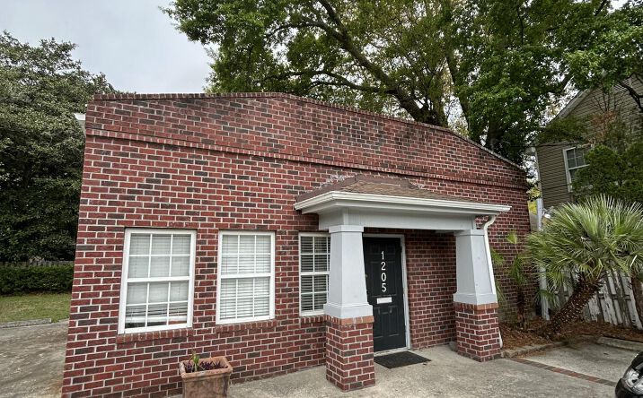 Pictures of Office property located at 1606 Ashley River Road # 2, Charleston, SC 29407 for lease - image #1