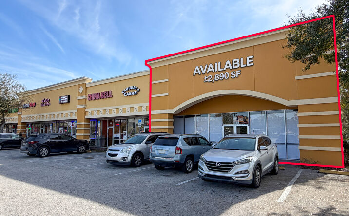 Pictures of Retail, Office property located at 4386 W Vine St, Kissimmee, FL 34746 for lease - image #1