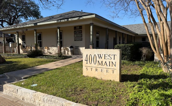 Pictures of Office property located at 400 W Main St, Round Rock, TX 78664 for lease - image #1