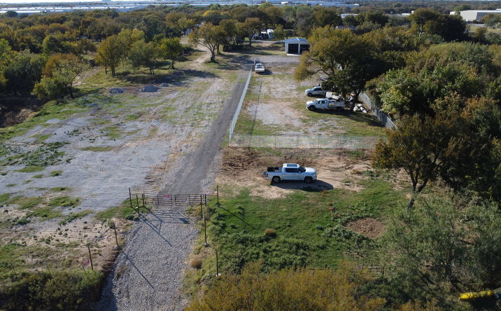 Pictures of Land property located at 111 Duncan Ln, Lewisville, TX 75028 for lease - image #1