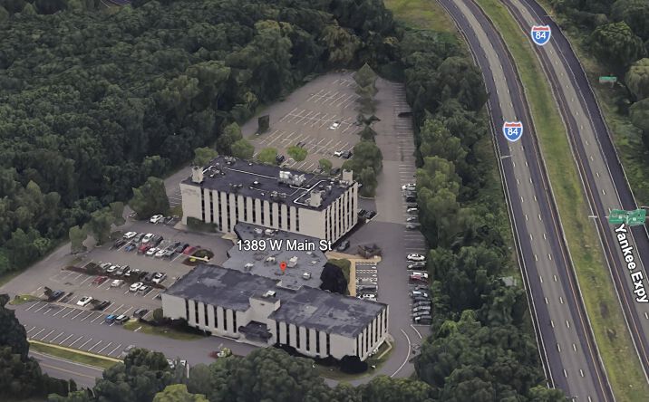 Pictures of Office property located at 1389 W Main St, Waterbury, CT 06708 for lease - image #1