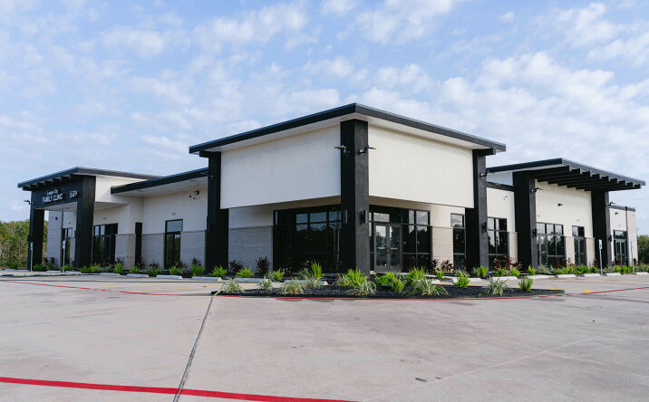 Pictures of Retail property located at 1930 State Highway 3, League City, TX 77573 for lease - image #1