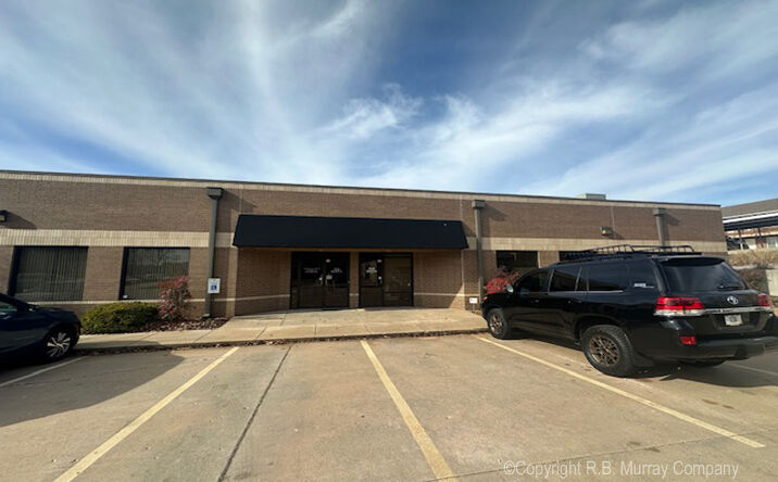 Pictures of Office property located at 3506 S Culpepper Cir, Springfield, MO 65804 for lease - image #1